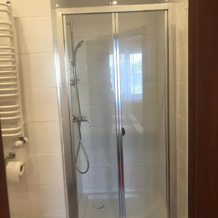 Trzy Stawy Bed & Breakfast