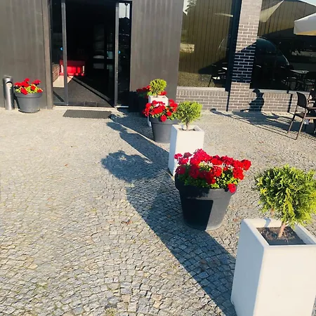 Trzy Stawy Bed & Breakfast