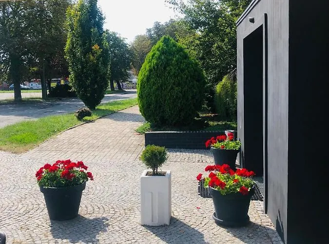 Couette-café Trzy Stawy 3*